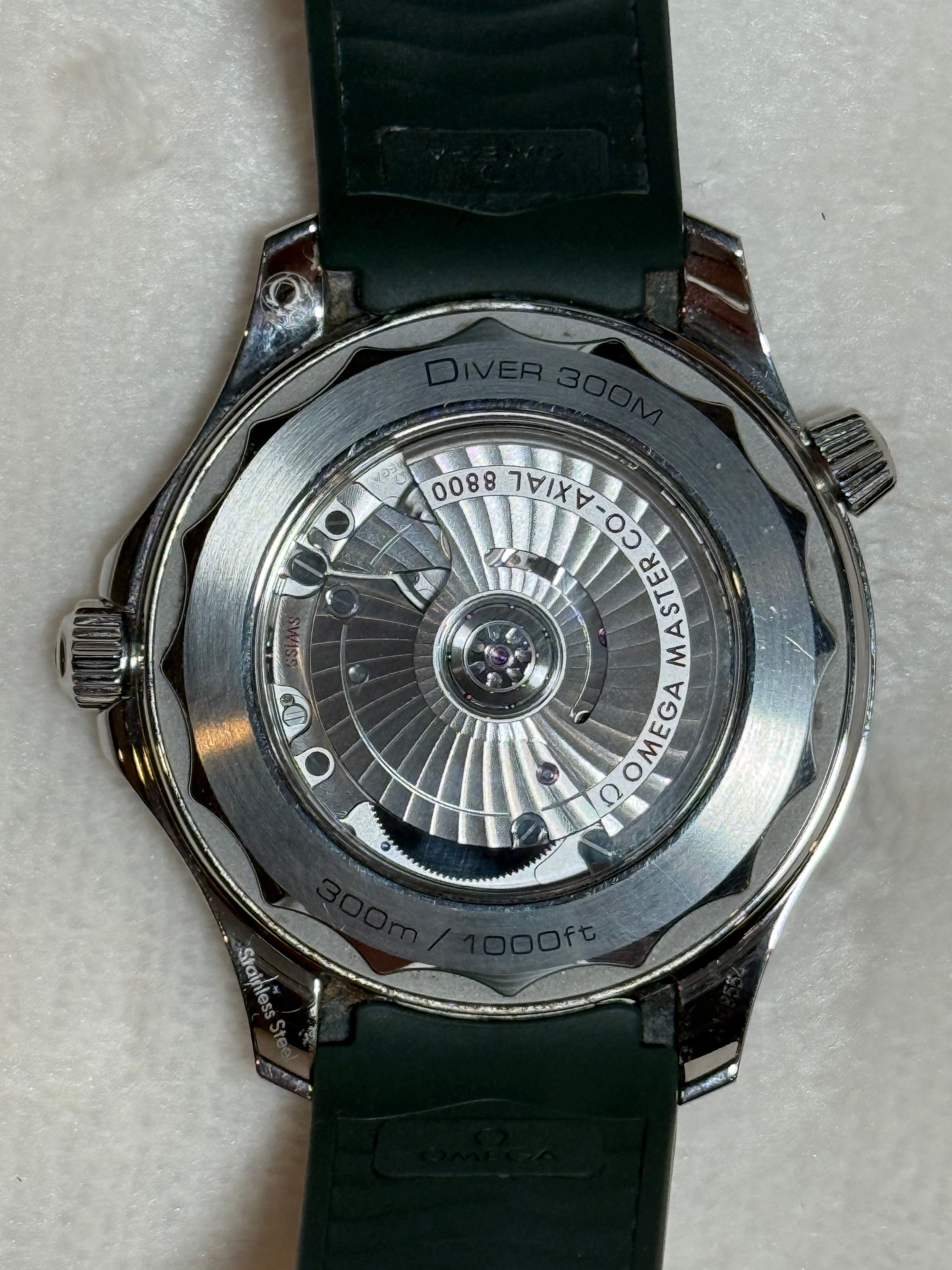 OMEGA Seamaster Diver 300M 42mm – Green Dial & Rubber Strap | Ref. 210.32.42.20.10.001