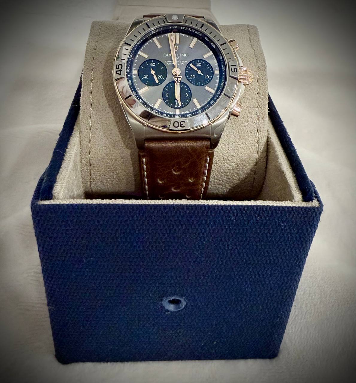 Breitling Chronomat B01 42 Triumph TB0134101M1X1 actual watch photo 8