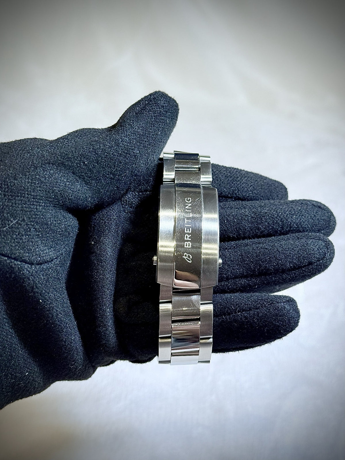 Breitling Superocean Automatic 42 A17375E71G1A1 actual watch photo 6