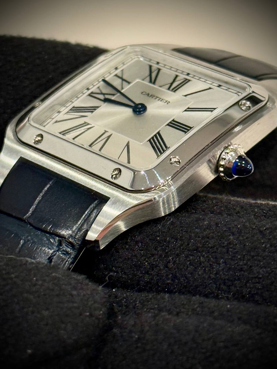 Cartier Santos-Dumont WSSA0085 angled case view