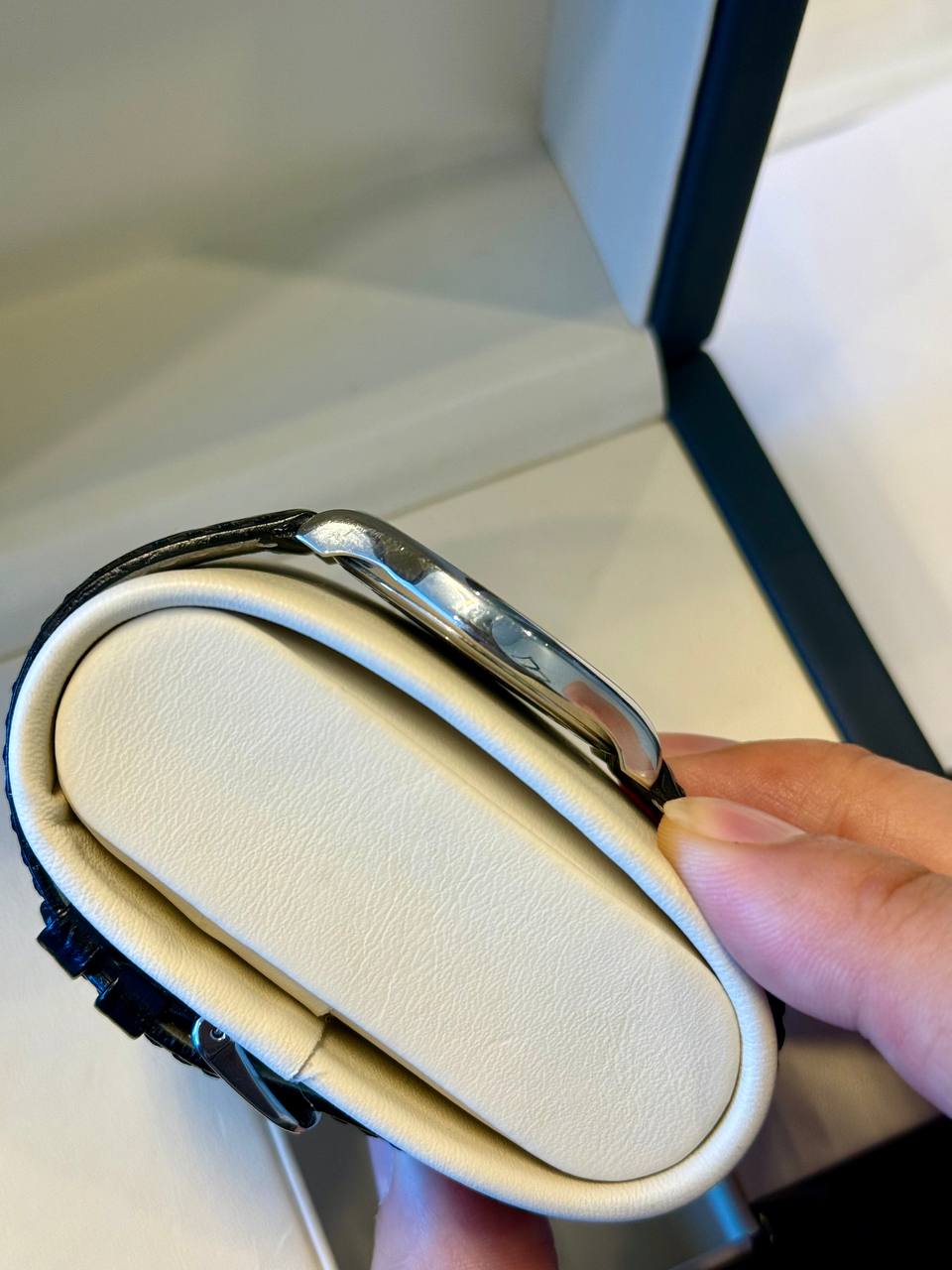 Longines L4.759.4 — actual 2020 watch detail 2