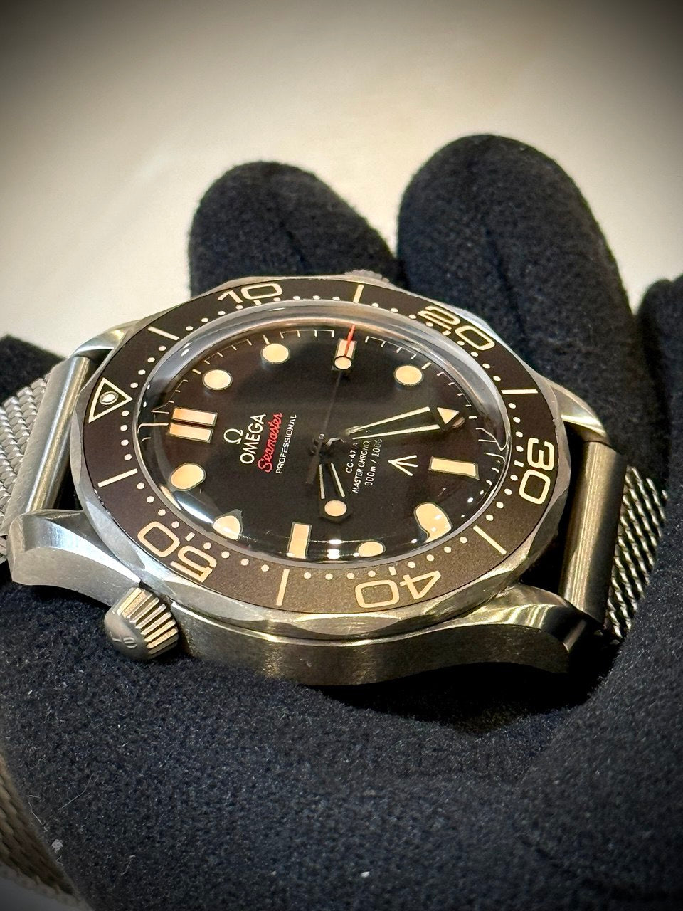 Omega Seamaster Diver 300M 007 Edition dial and bezel close-up