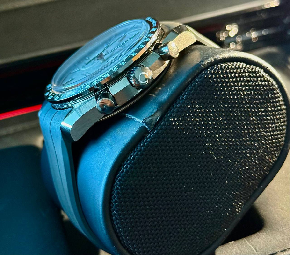 Omega Speedmaster Grey Side of the Moon — actual 2022 watch detail 5