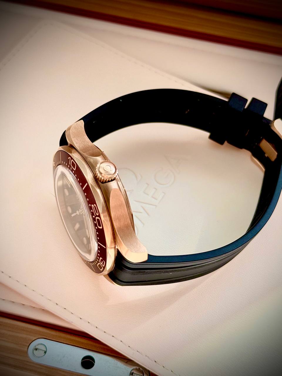 Omega Seamaster Diver 300M Bronze Gold 42mm 210.92.42.20.01.003 – 2025 Full Set Mint