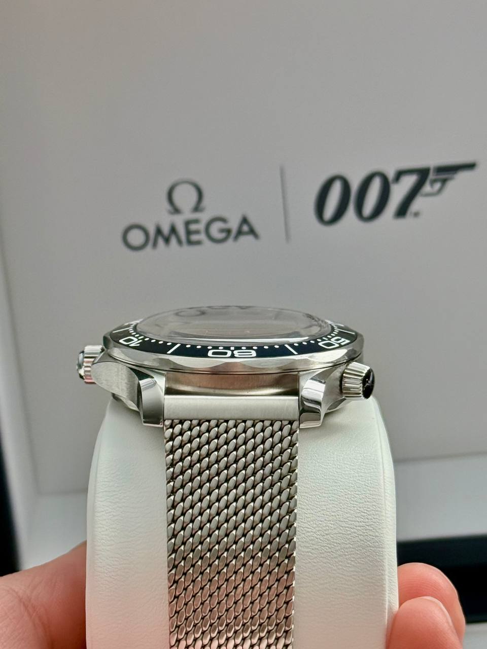 Omega Seamaster Diver 300M “James Bond 007 – 60th Anniversary Edition” – 2025 – Full Set – Unworn / Like New