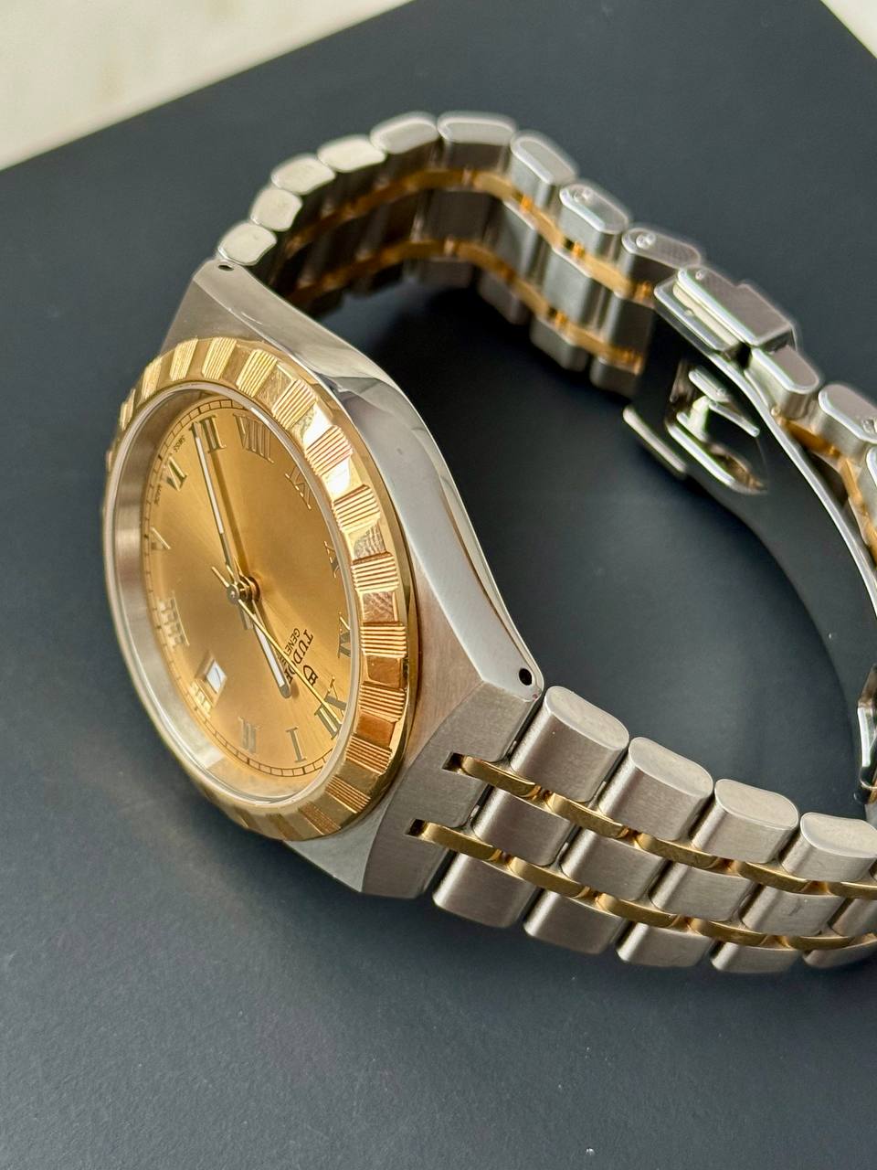 Tudor Royal Automatic 38mm Steel & Gold – Ref. M28503-0003 – 2025 – Full Set – Like New