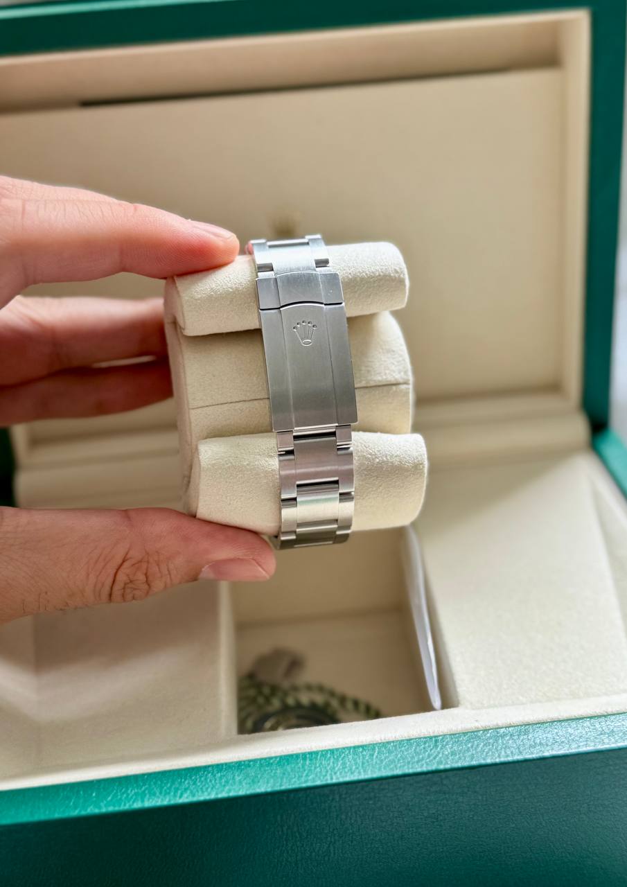 Rolex Oyster Perpetual 36 ref. 126000 Oysterclasp