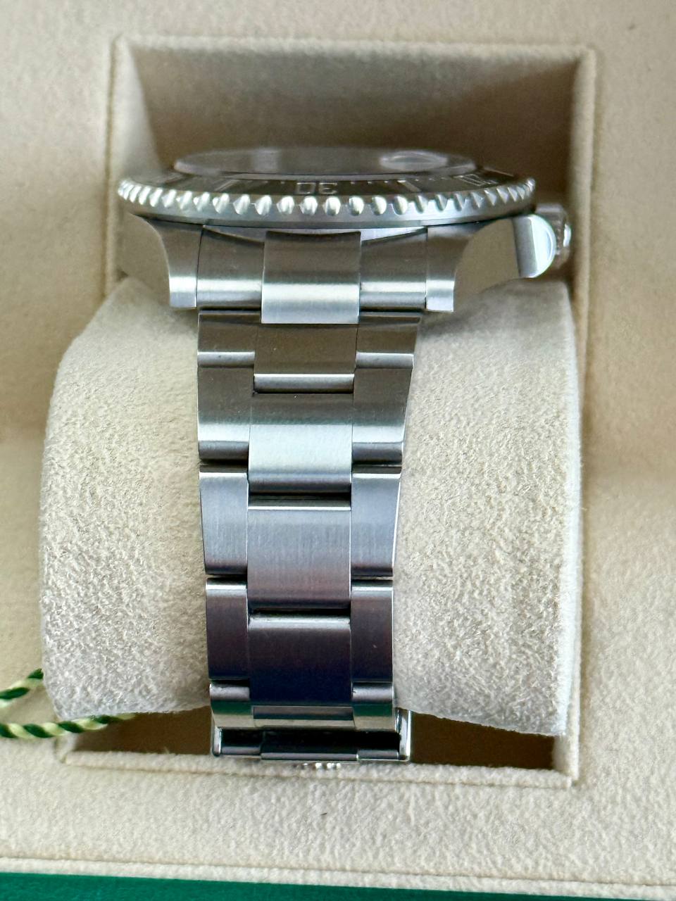 Rolex Sea-Dweller 43 ref. 126600 — Oyster bracelet lower side