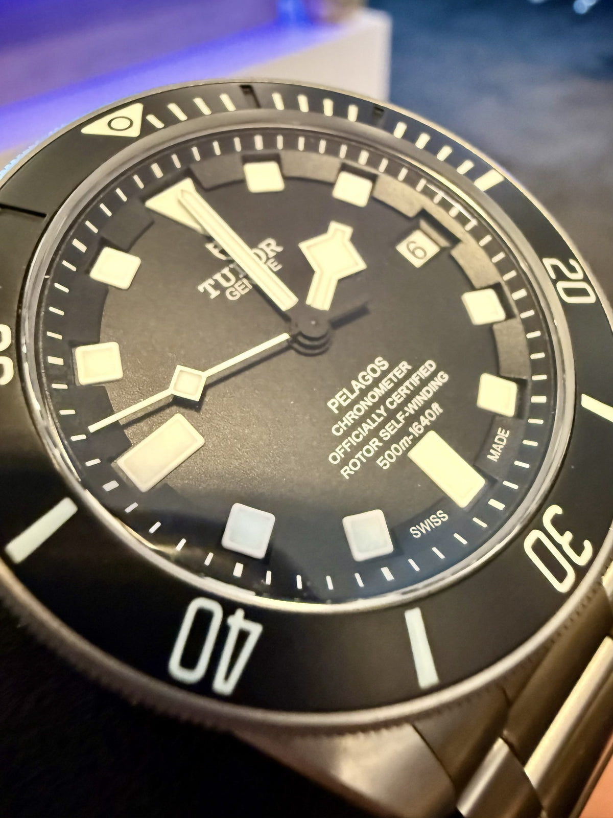 Tudor Pelagos 25600TN black dial bezel and date detail